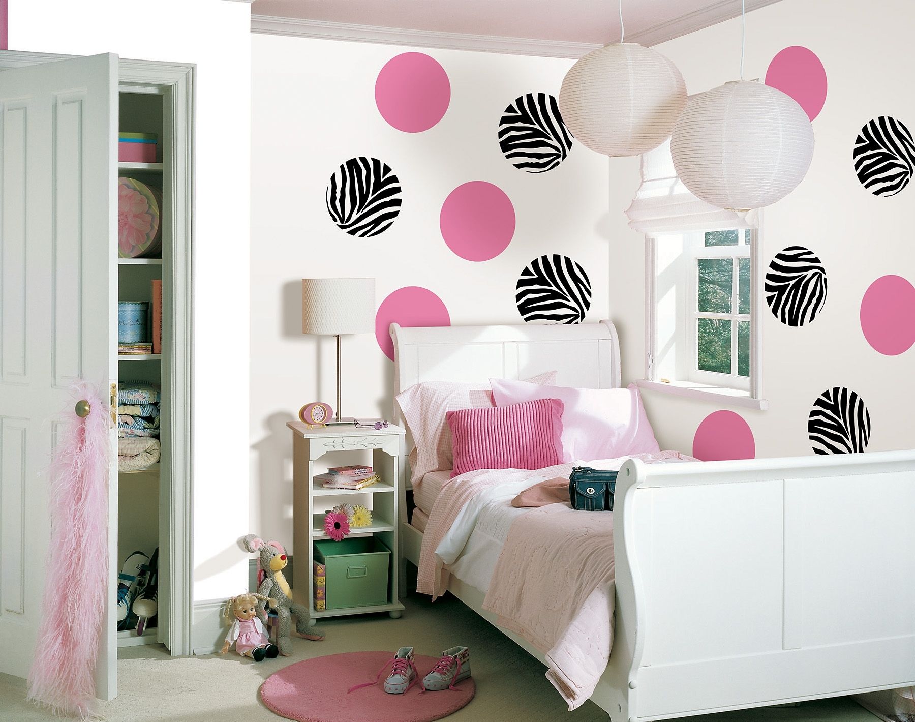 Big Wall Art Teen Girl Bedroom Decorating Ideas Ideas For Teen Pertaining To Most Recently Released Wall Art For Teenage Girl Bedrooms (View 13 of 15)