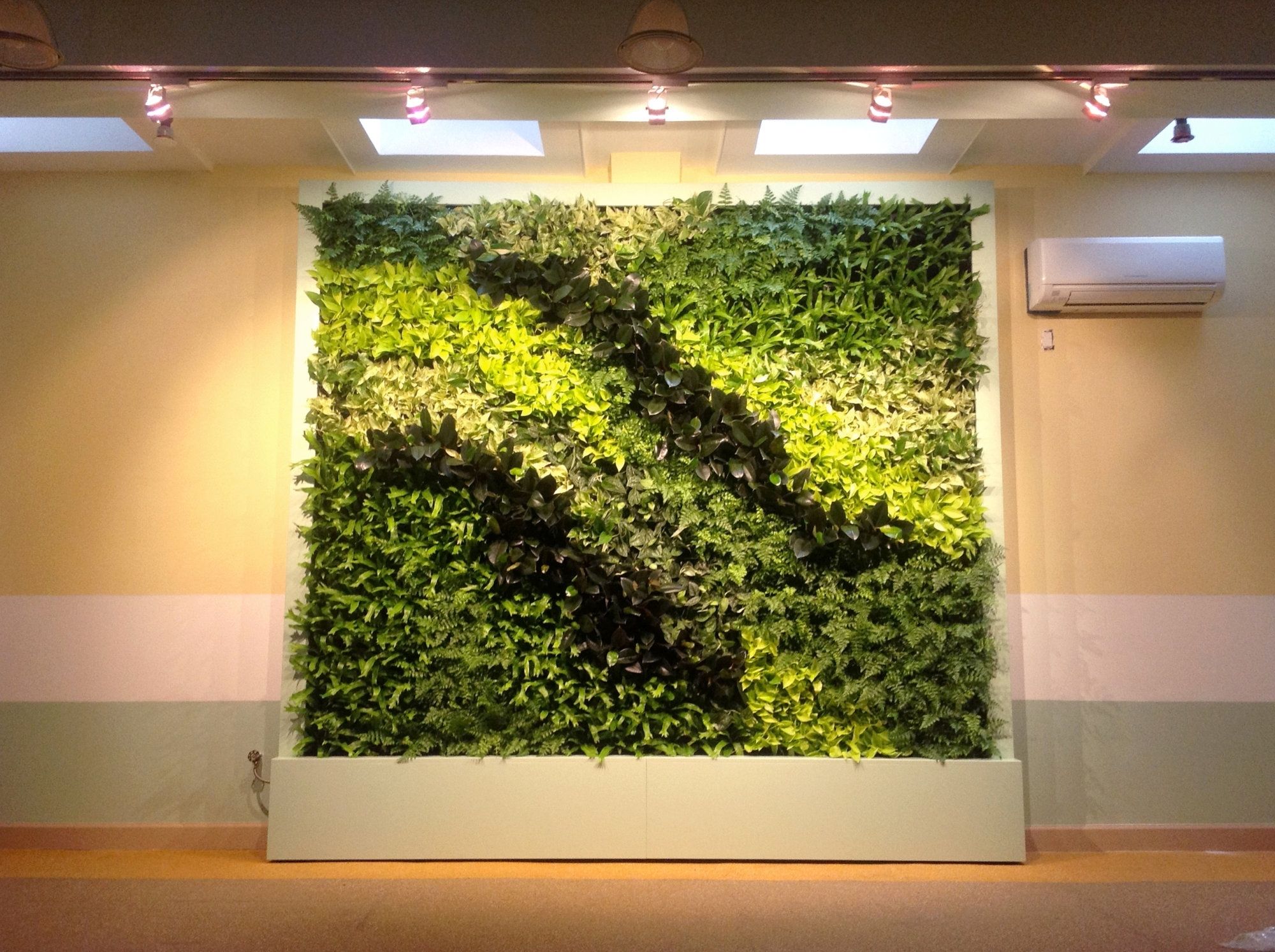 Most Up To Date Living Wall Ideas, Living Wall Decor: Ideas Inspiration {guide With Green Wall Accents (View 11 of 15)