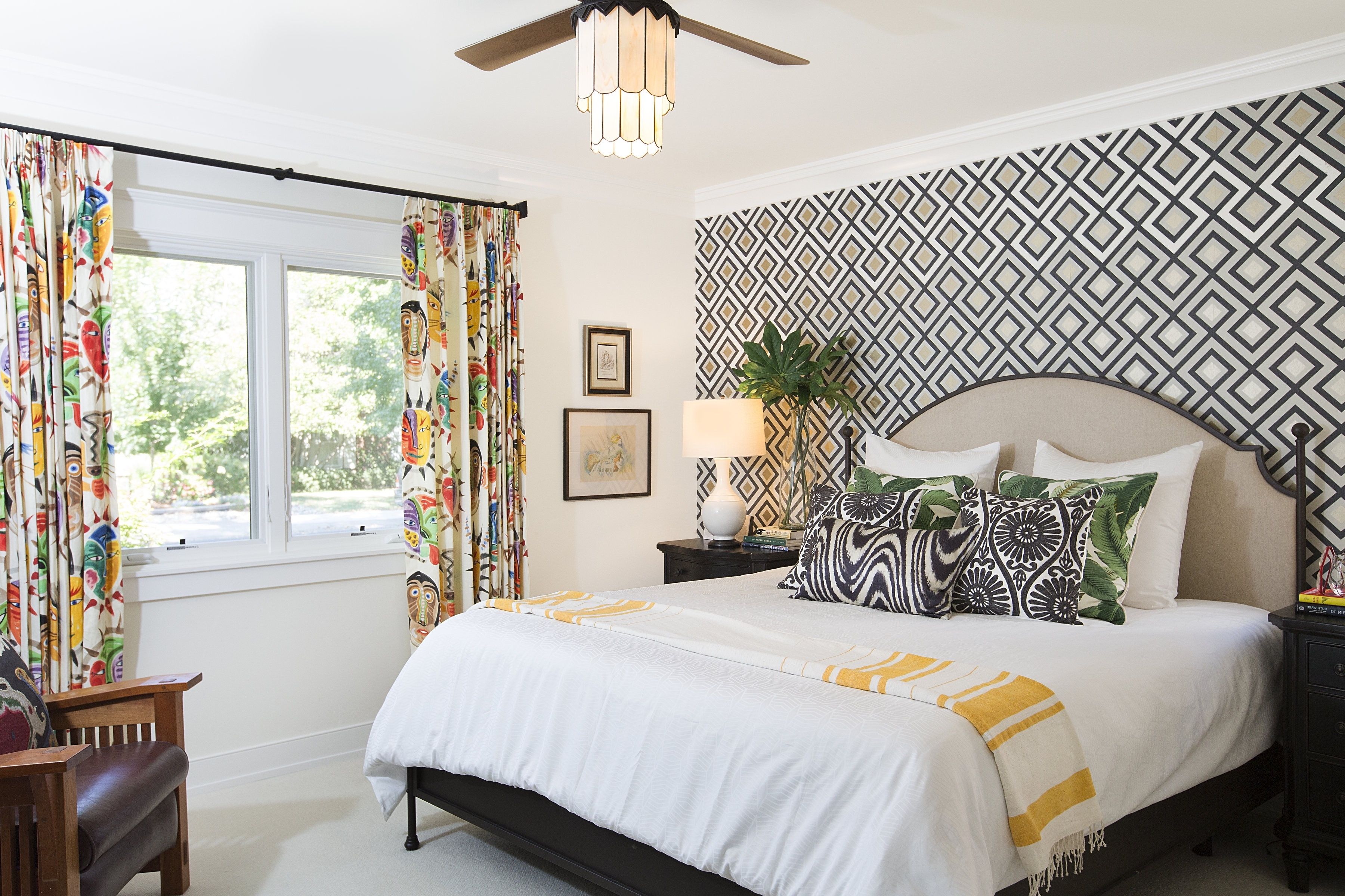 15 Ideas of Wallpaper Bedroom Wall Accents