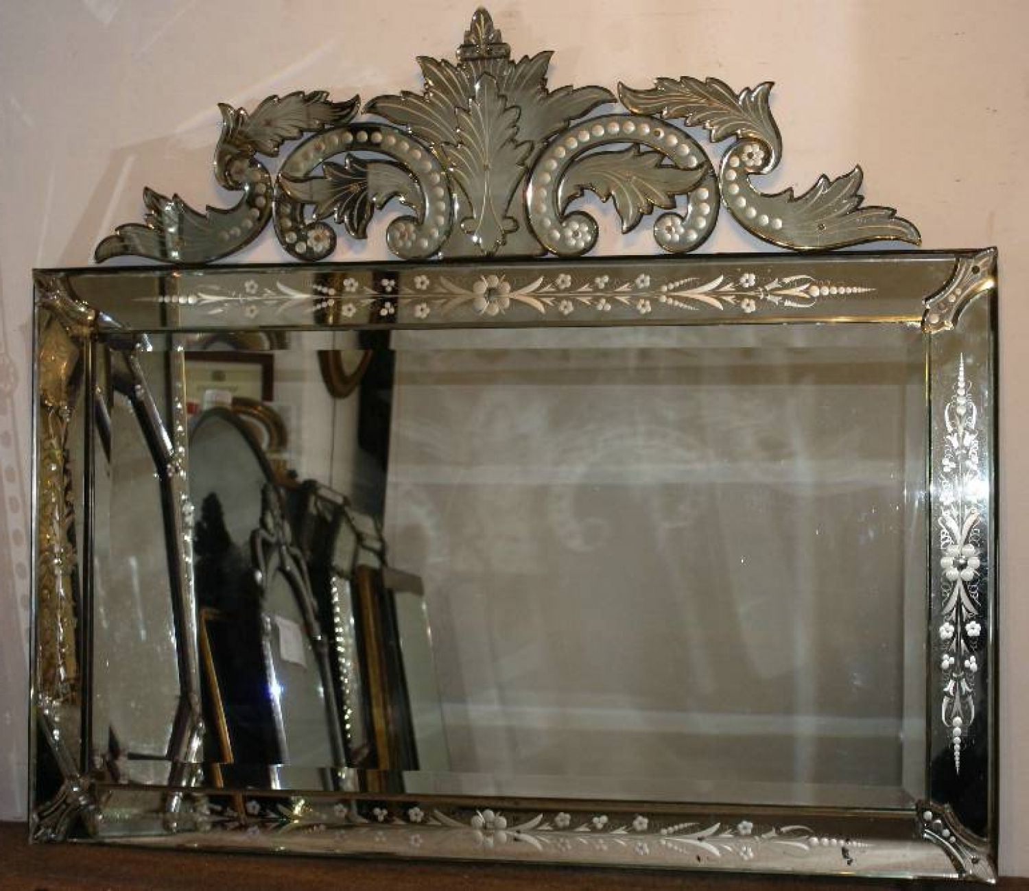 Most Current Interior: Vintage Venetian Mirror For Classic Interior Decor Intended For Asian Inspired Wall Mirrors (View 20 of 20)