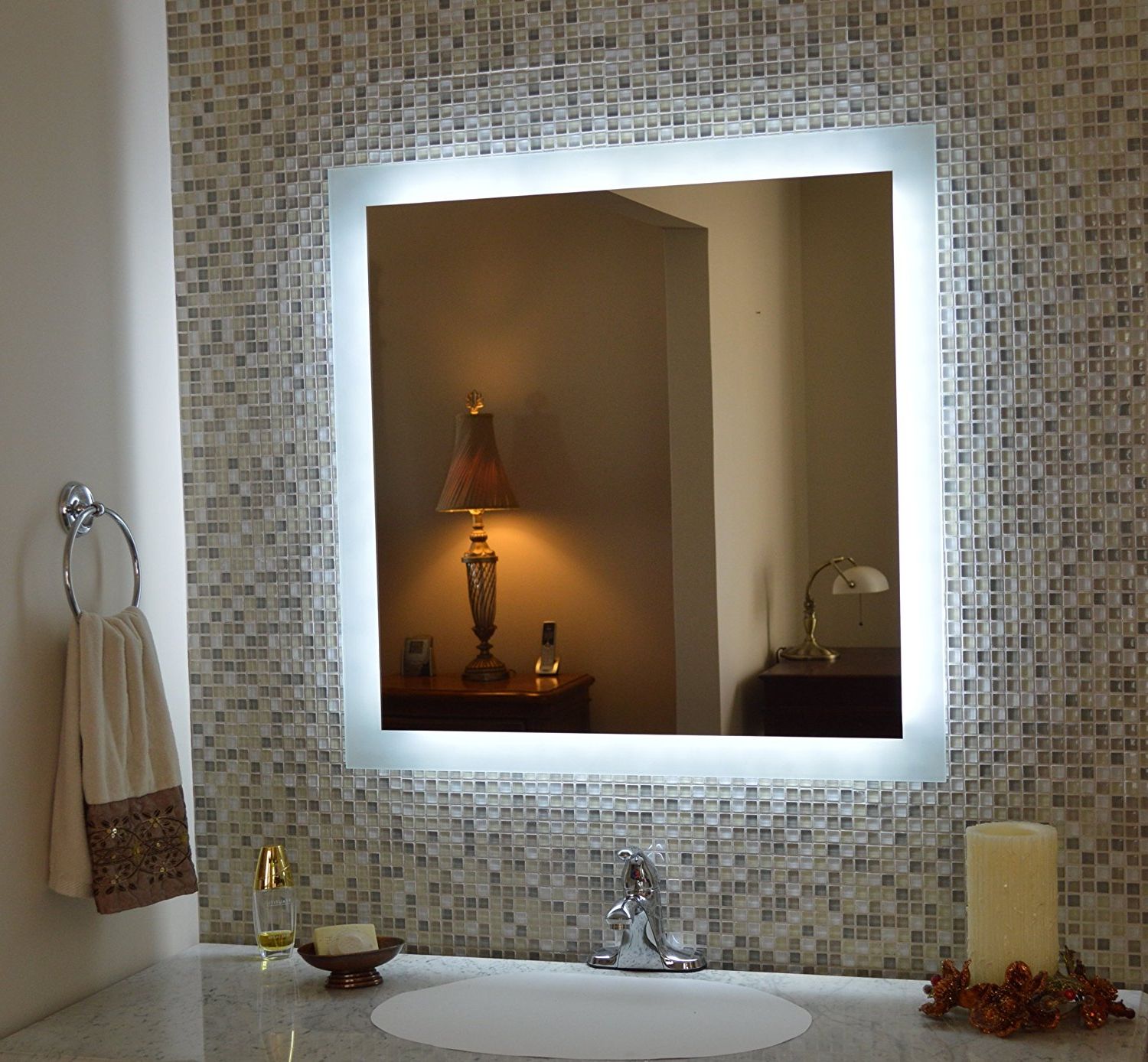 2023 Latest Light Up Wall Mirrors