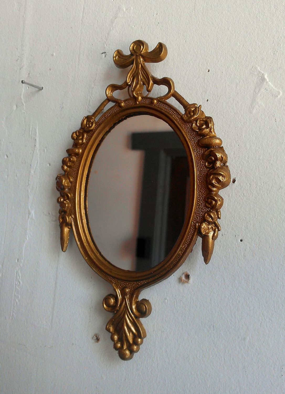 Antique Gold Scallop Wall Mirrors In Most Recently Released Gold Framed Mirror Set Of Three In Small Ornate Vintage Frames (View 8 of 15)