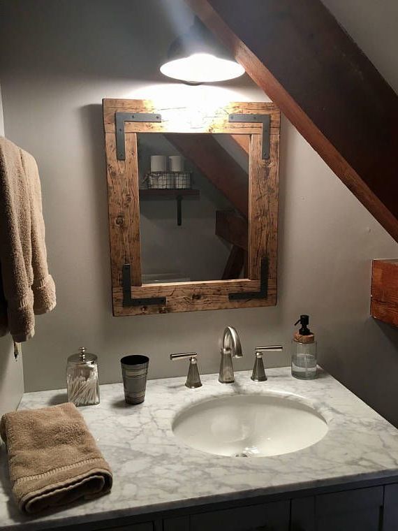 Best And Newest Rustic Distressed Mirror With Oil Rubbed Bronze Corner (View 4 of 15)