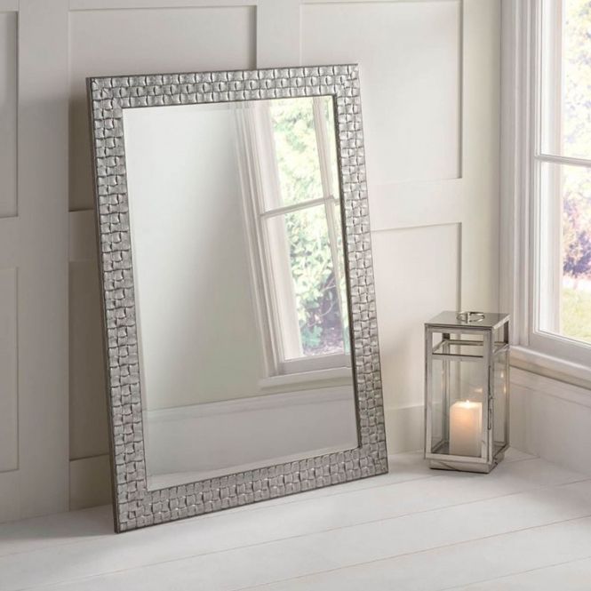 Most Popular Textured White And Silver Rectangular Wall Mirror (View 9 of 15)