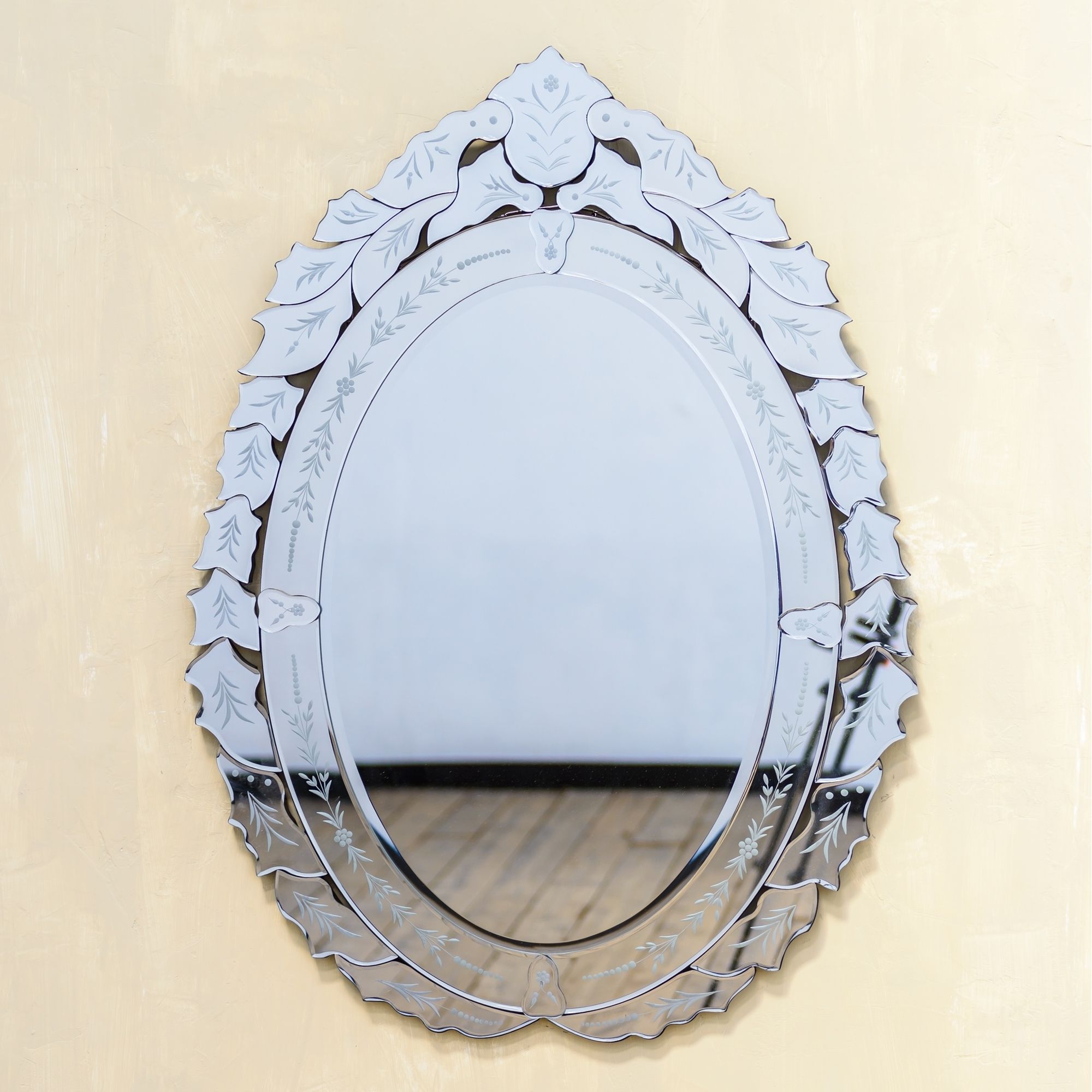 Venetian Contemporary Oval Mirror With Floral Pattern Bezels Within Popular Bronze Beaded Oval Cut Mirrors (View 11 of 15)