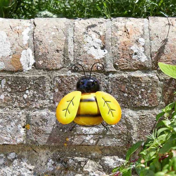 Small Bee Wall Art For Garden Ornament (View 11 of 15)